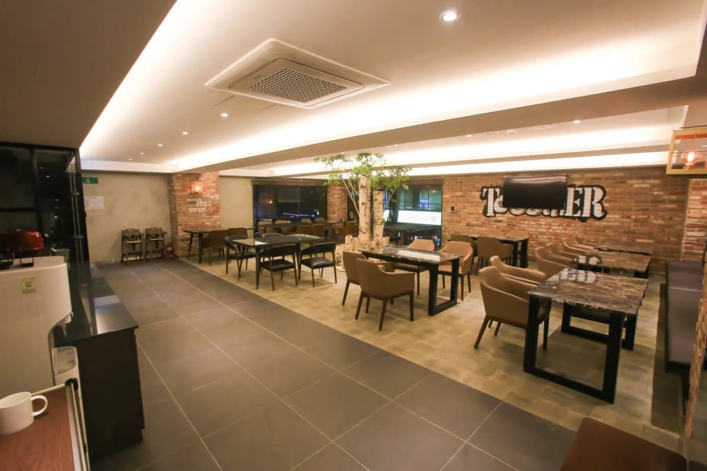 Hotel 2.4 - photo 39