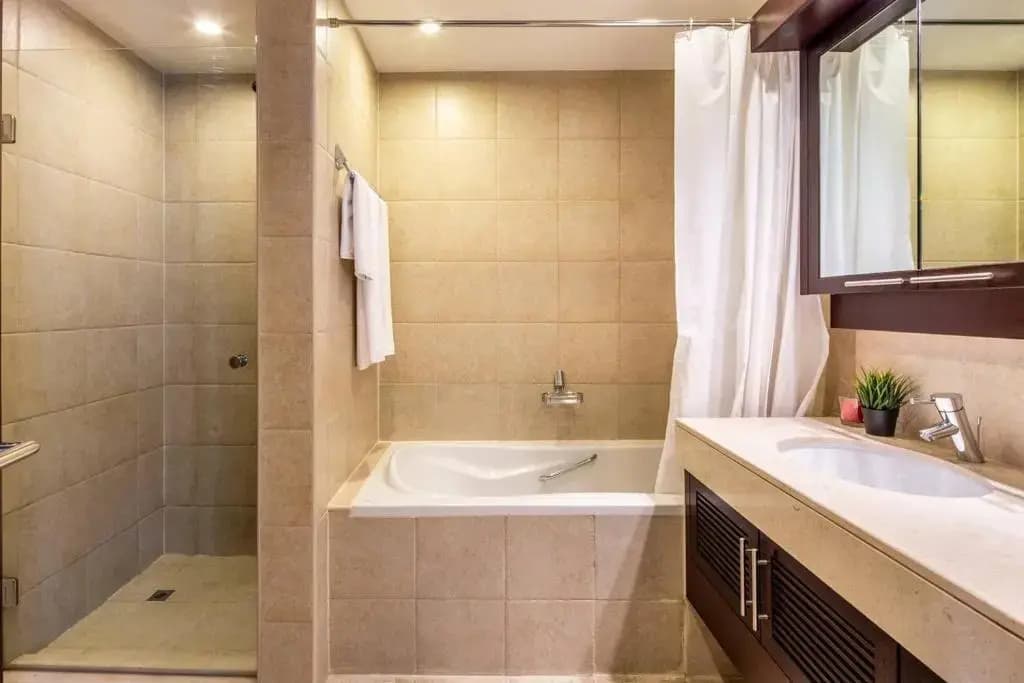 Frank Porter - The Residences - photo 9