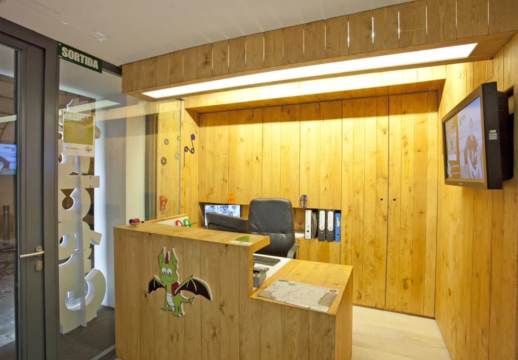 Sant Jordi Hostels Gracia - photo 2