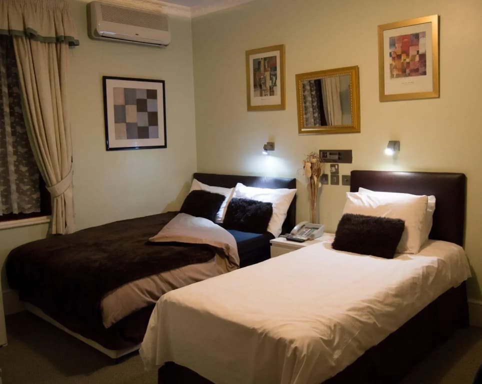Park Avenue Hotel - photo 2