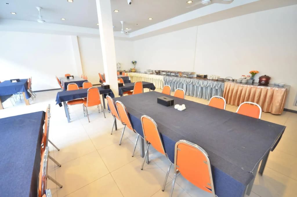 H2 Hotel - photo 22