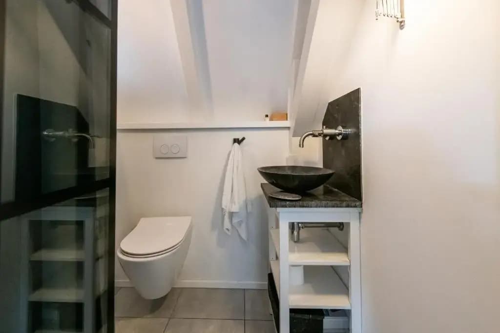 Two Rooms in City Centre - photo 8