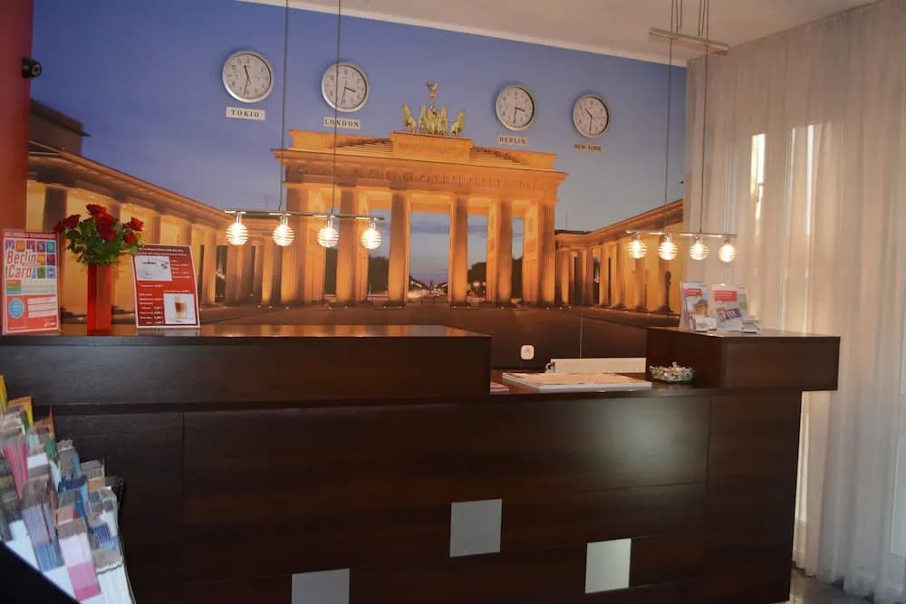 Atlas Berlin Hotel - photo 17
