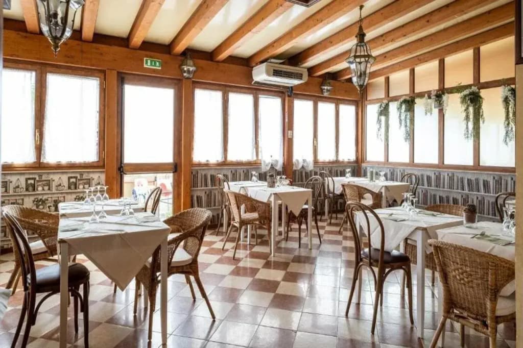 Hotel Villa Sara - photo 17