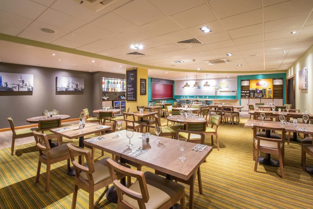 Premier Inn London City - Tower Hill - photo 12
