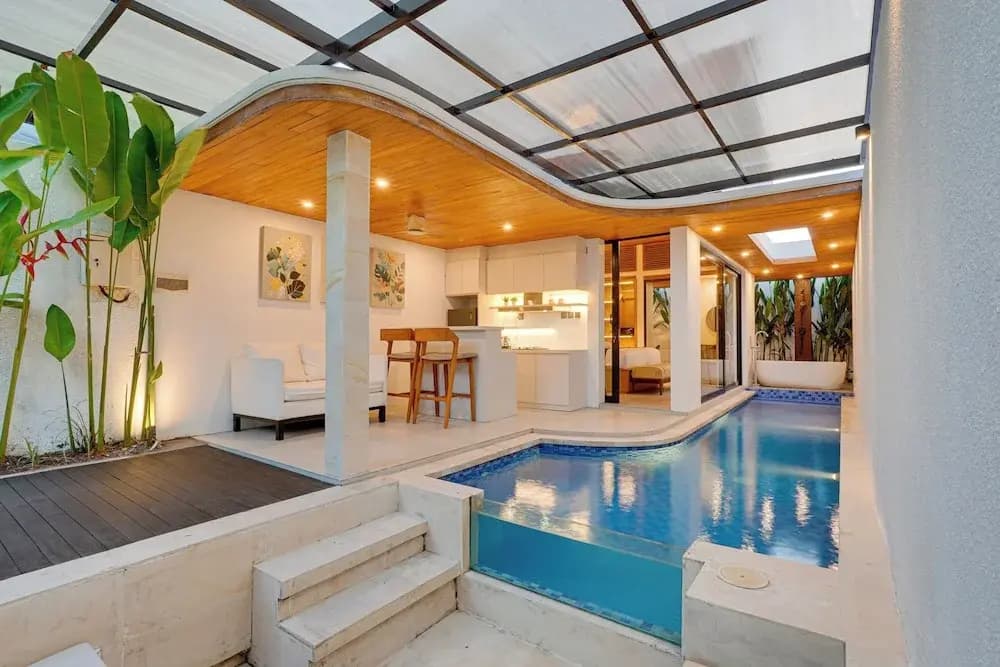 LaLuxe Villa and Residence - photo 35
