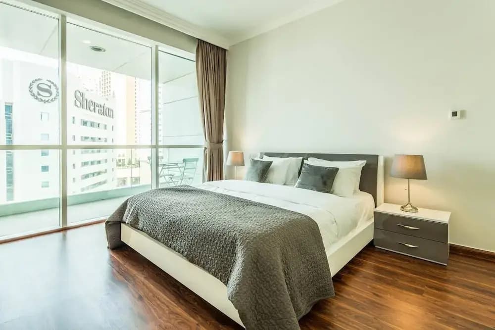 Upscale 1BR - Sea Views - Direct Beach Access! - photo 3