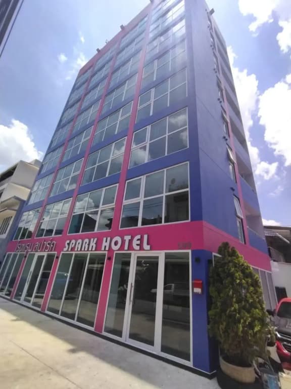 Spark Hotel - photo 3