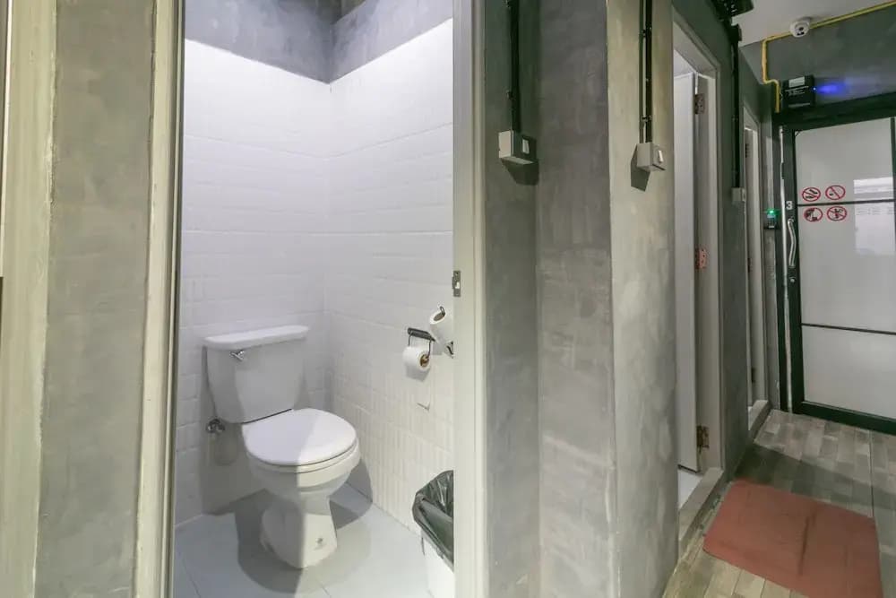 M Gray Hostel & Cafe - photo 8
