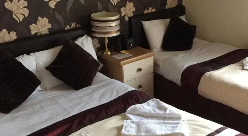 Mayfield Lodge - main photo