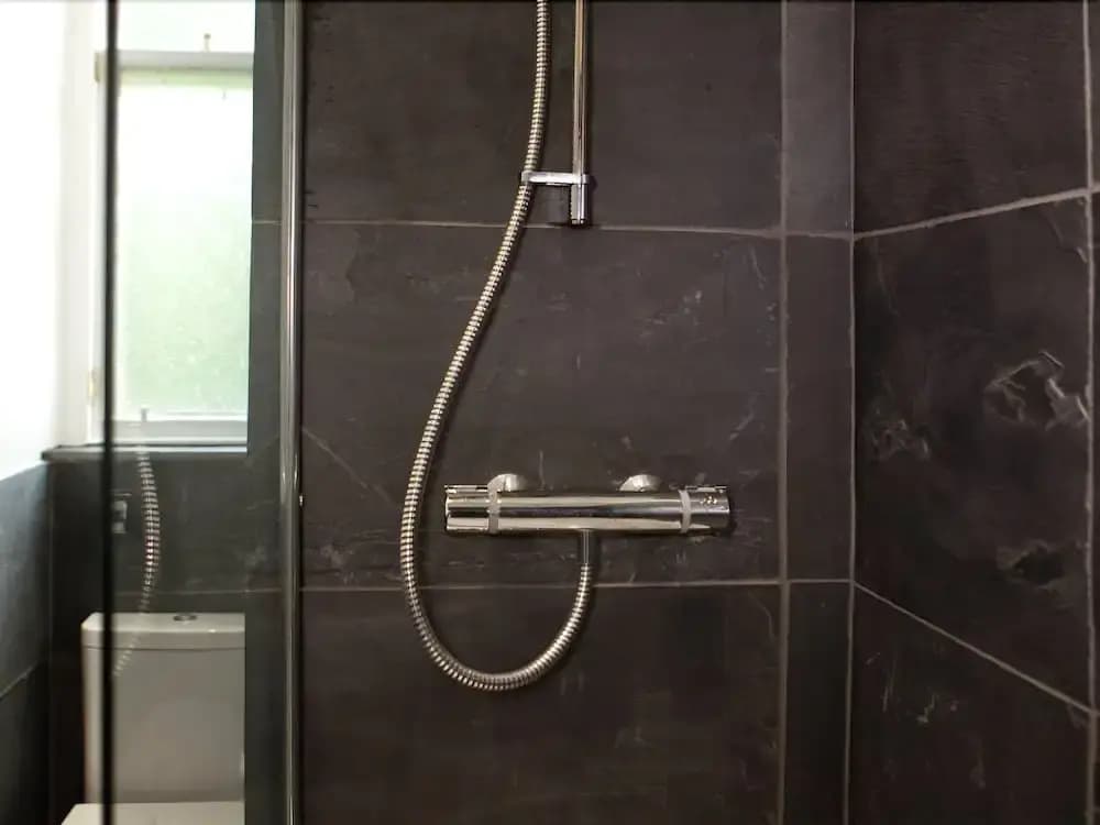 Edinburgh Serviced Apartment - photo 8