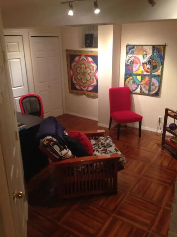 Handfinger's Hide-Away - photo 8