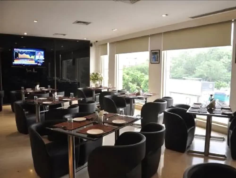 Hotel Bellvue - photo 17