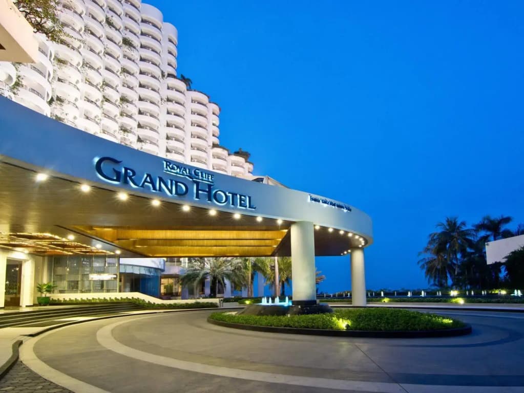 Royal Cliff Grand Hotel Pattaya - photo 1