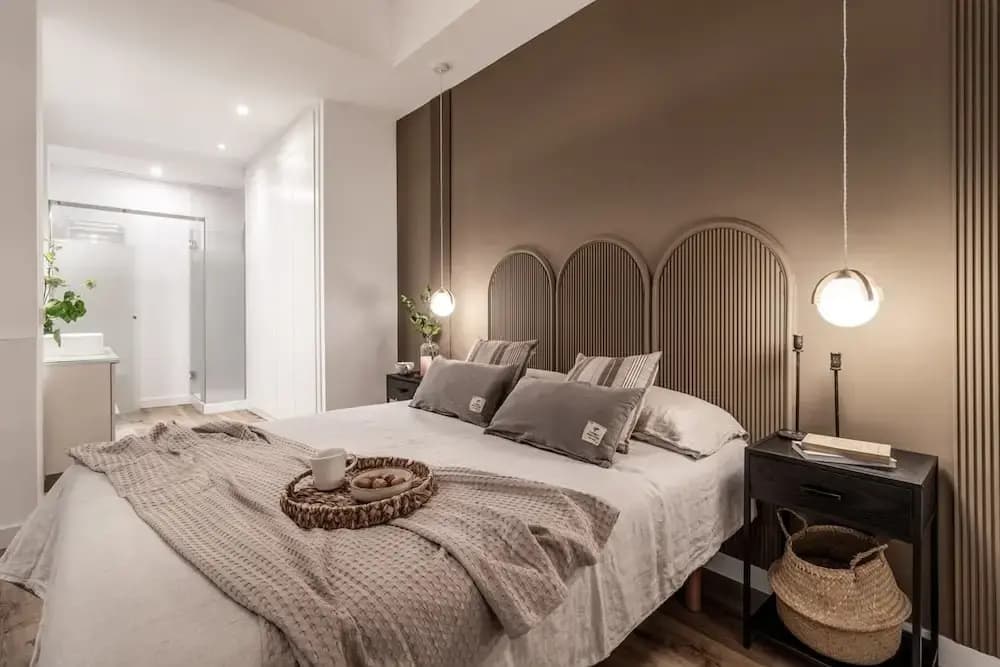 Casaluce - 2 Bedrooms in Trafalgar - photo 1