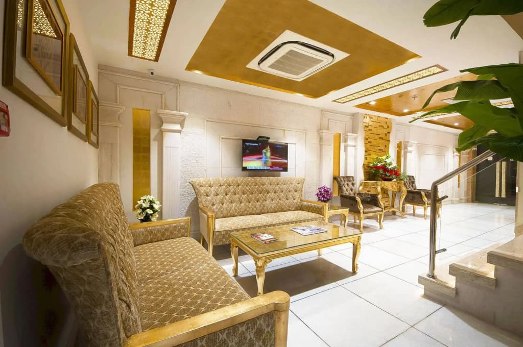 Hotel Swaran Palace - photo 11