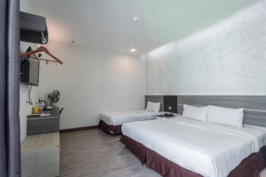 Indra Hotel - photo 15