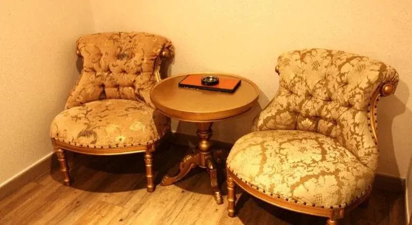 Q Motel - photo 10