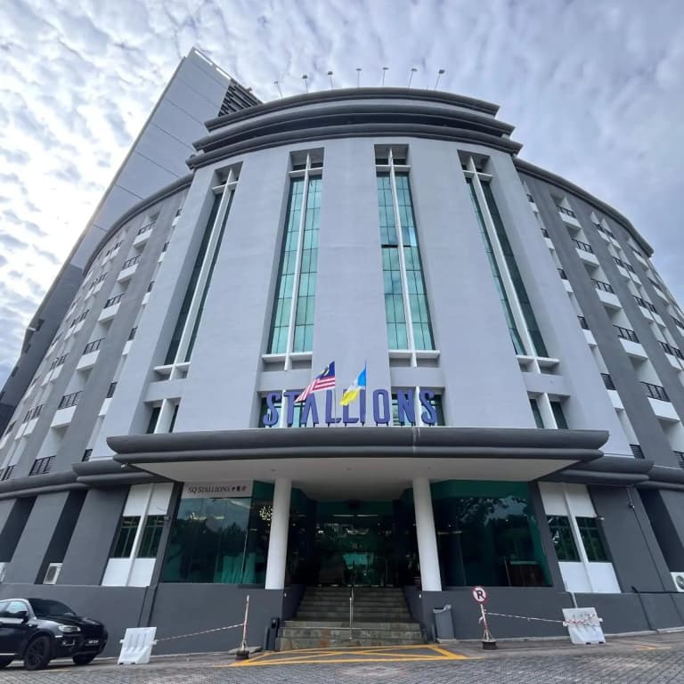 Stallions Suites Penang - photo 27