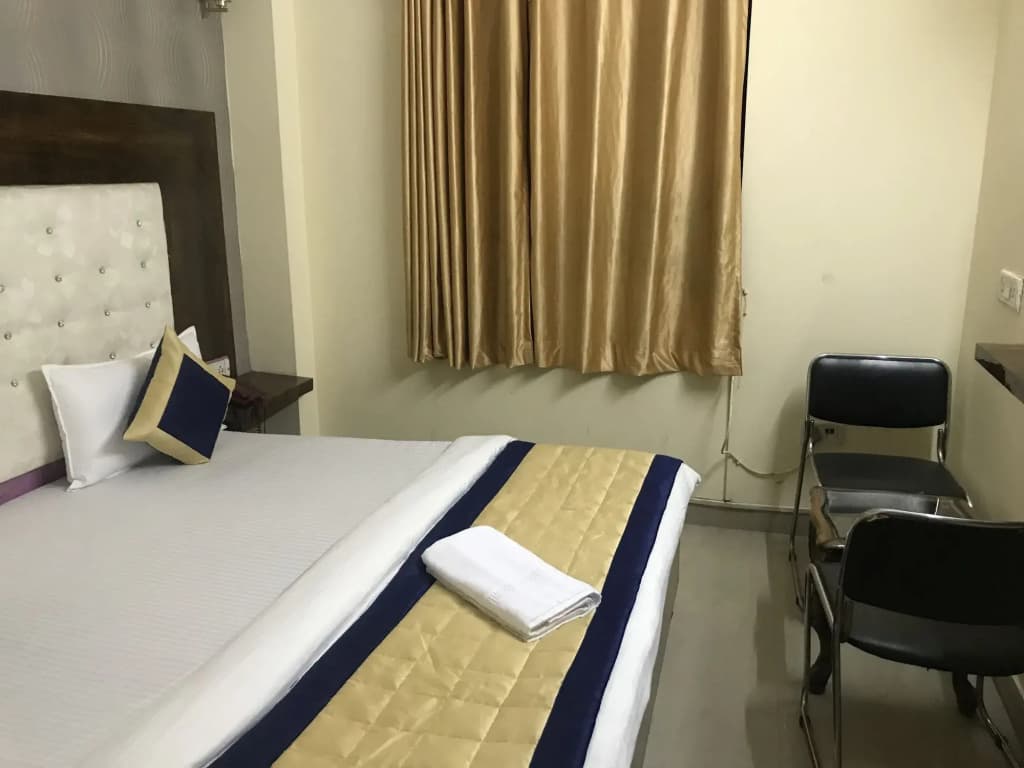 Hotel Aamantran Inn - photo 5