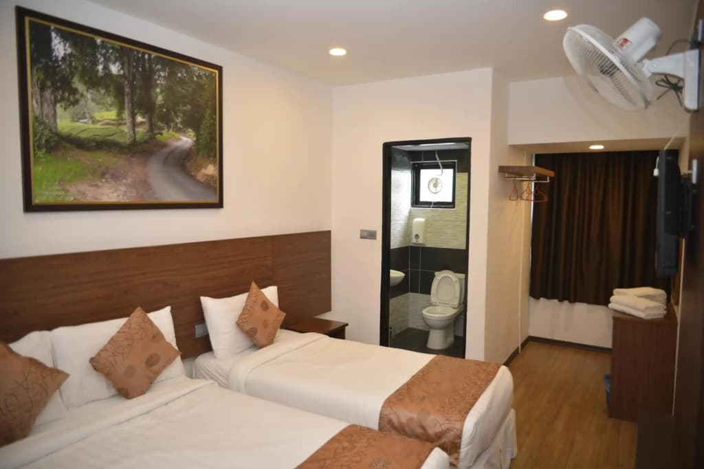 Highlanders Hotel - photo 4
