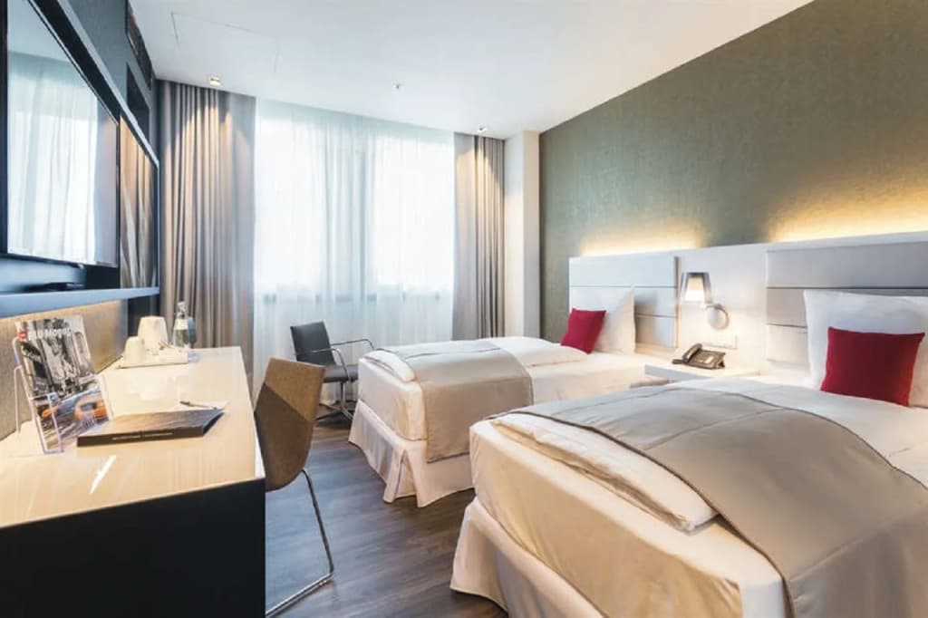 Hotel Riu Plaza Berlin - photo 4