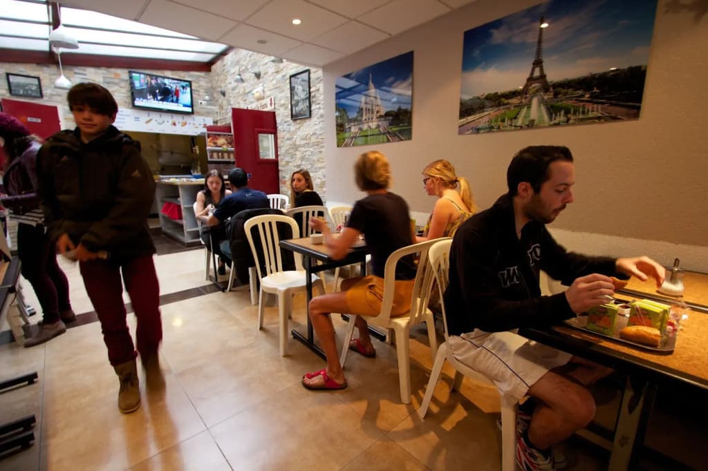 Auberge Internationale des Jeunes - Hostel - photo 15