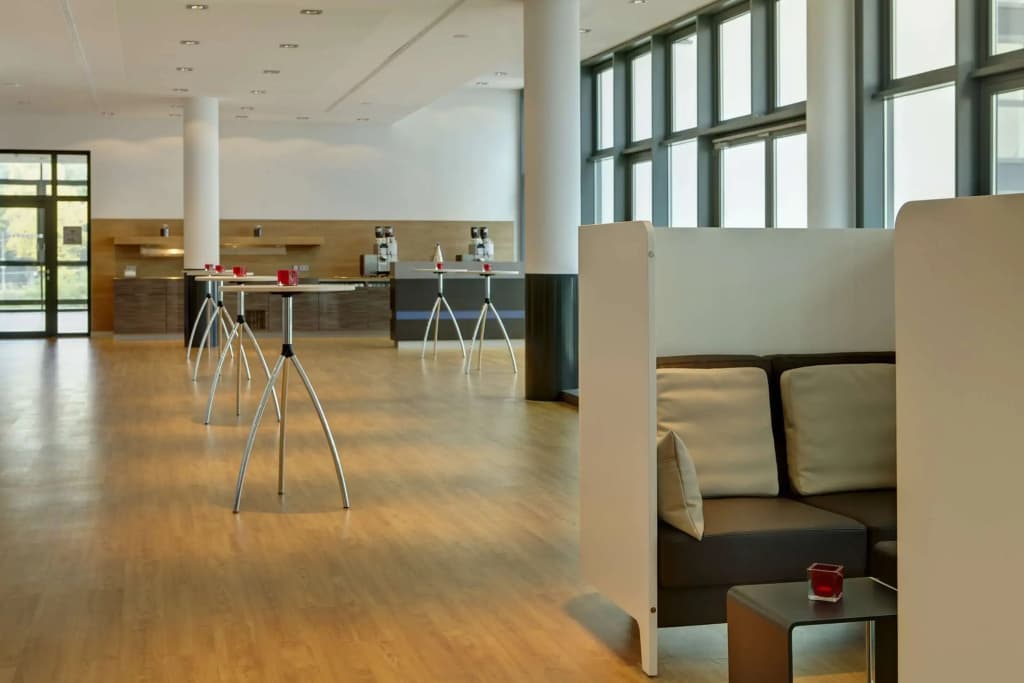 IntercityHotel Berlin Hauptbahnhof - photo 11