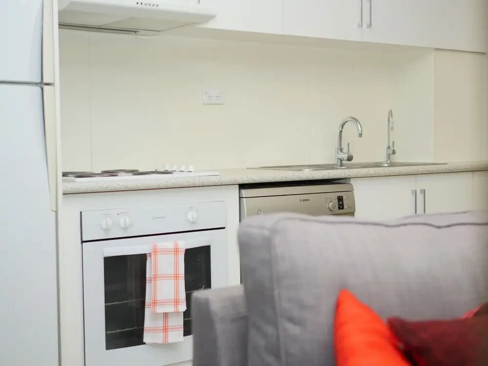 Waterside Apartments - photo 18