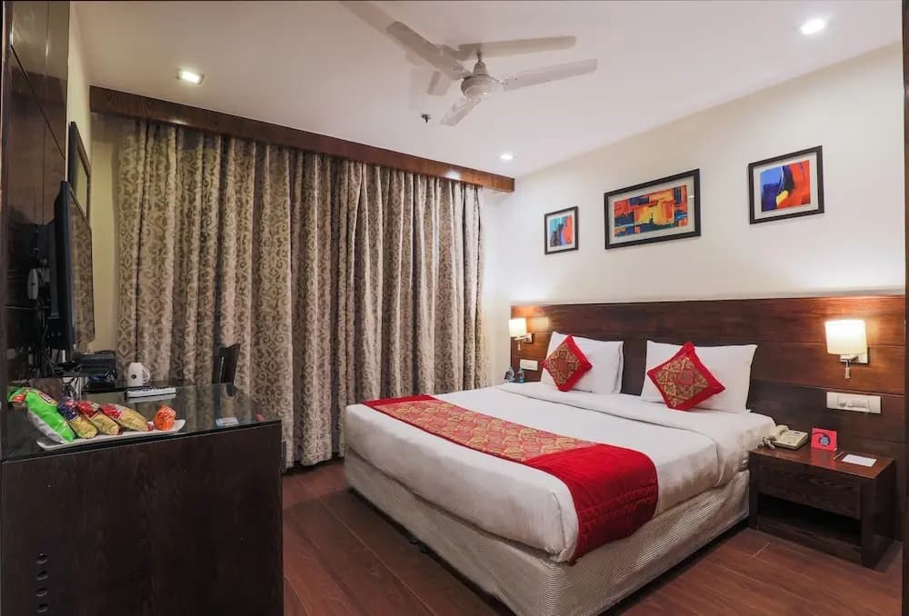 Hotel Blue Stone - Nehru Place - photo 3