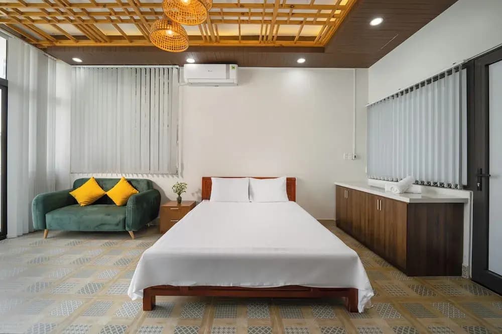 N to M House - photo 5