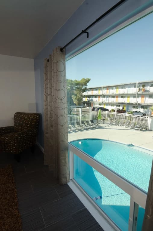 Thunderbird Hotel - photo 16