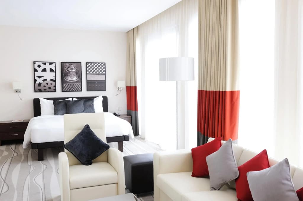 Staybridge Suites Abu Dhabi Yas Island by IHG Hotel - photo 15