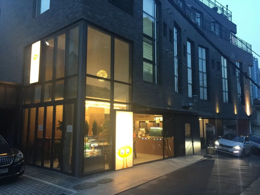 Myeongdong Artmonstay Guesthouse - main photo