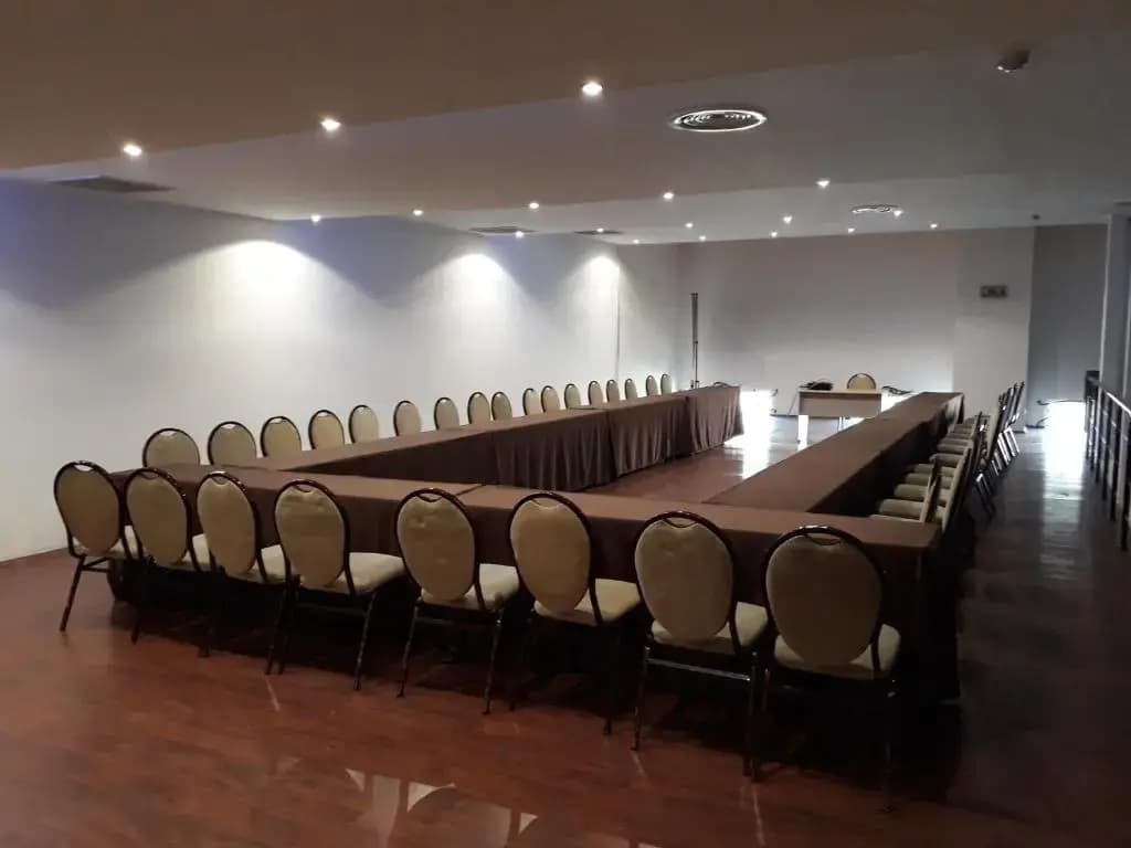 D'Plaza Hotel - photo 12