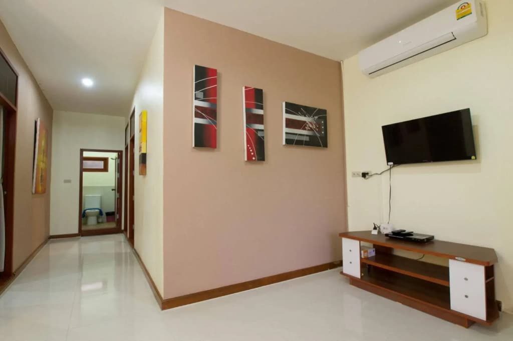 爱沙万别墅酒店(Aisawan Villas) - photo 10