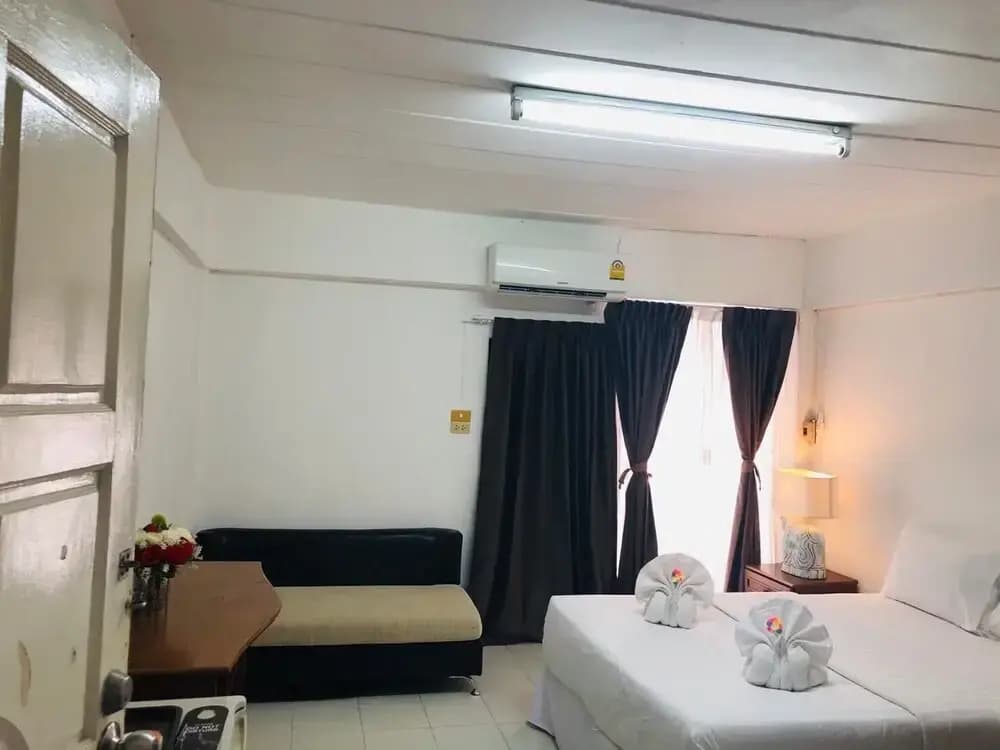 I-Inn Hotel - photo 4