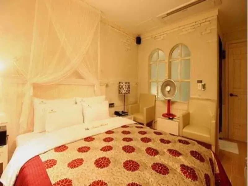 Rainbow Hotel Hwagok - photo 19
