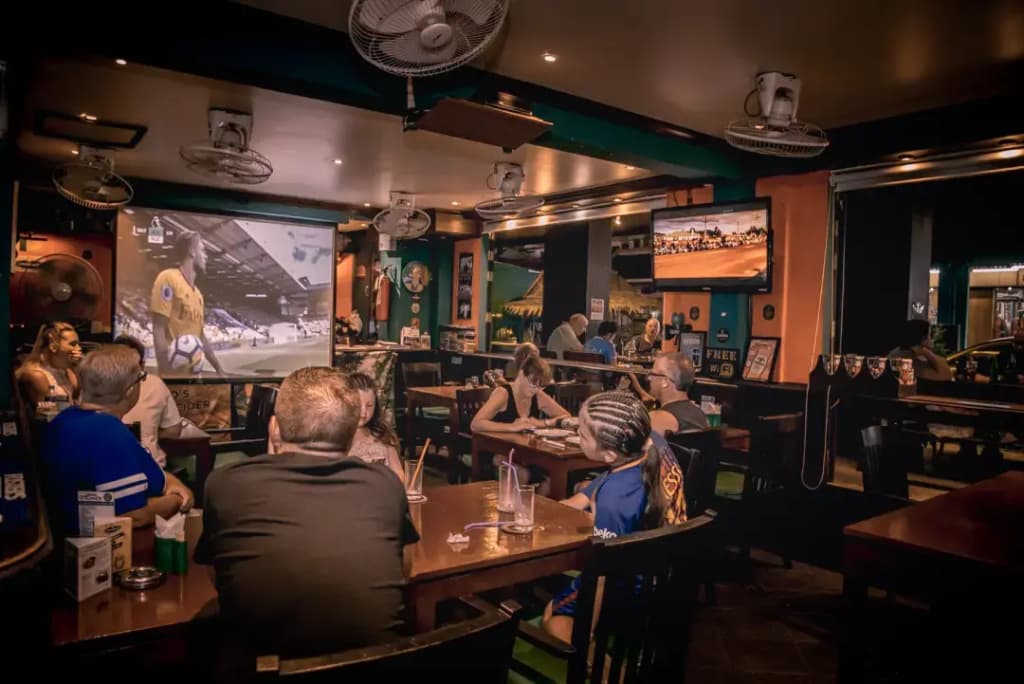 Angus O'Tool's Irish Pub Guesthouse - photo 18