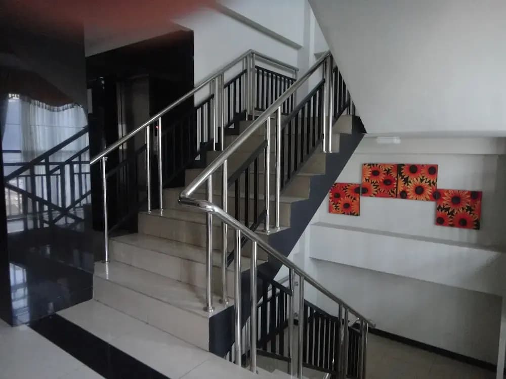 Karsa Utama Hotel - photo 18