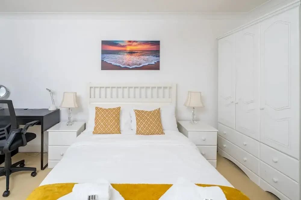 Deluxe 2Bed Duplex Apartment & parking - photo 1