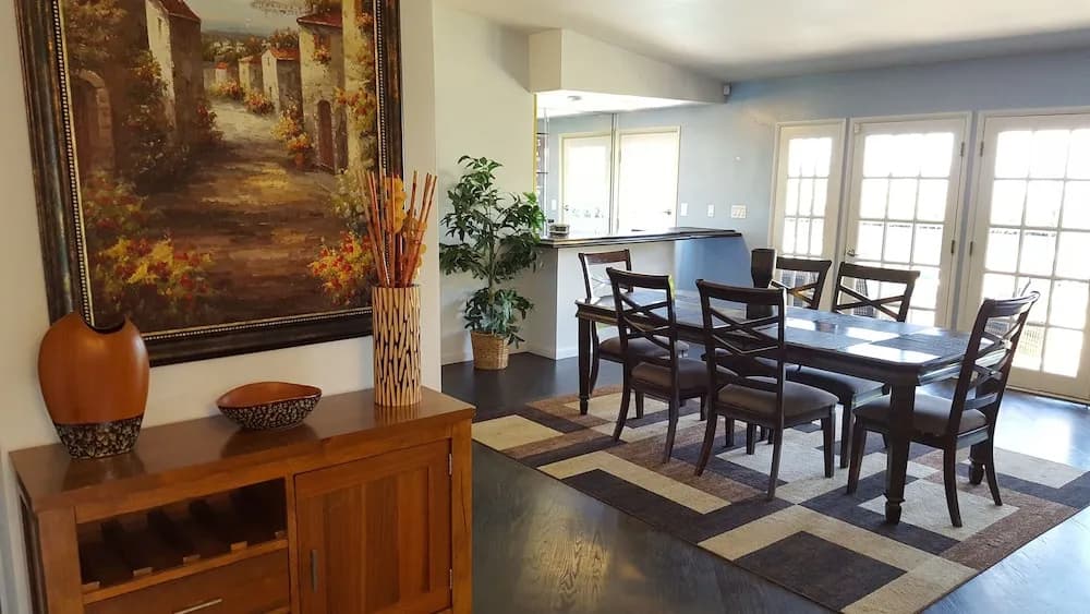 4 Bedroom Celebrity House with Pool & City View - photo 21