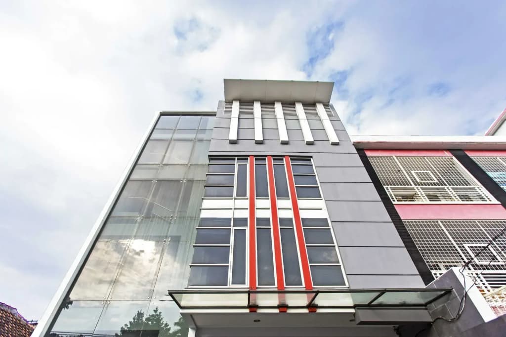 Wisma 9 by RedDoorz - photo 1