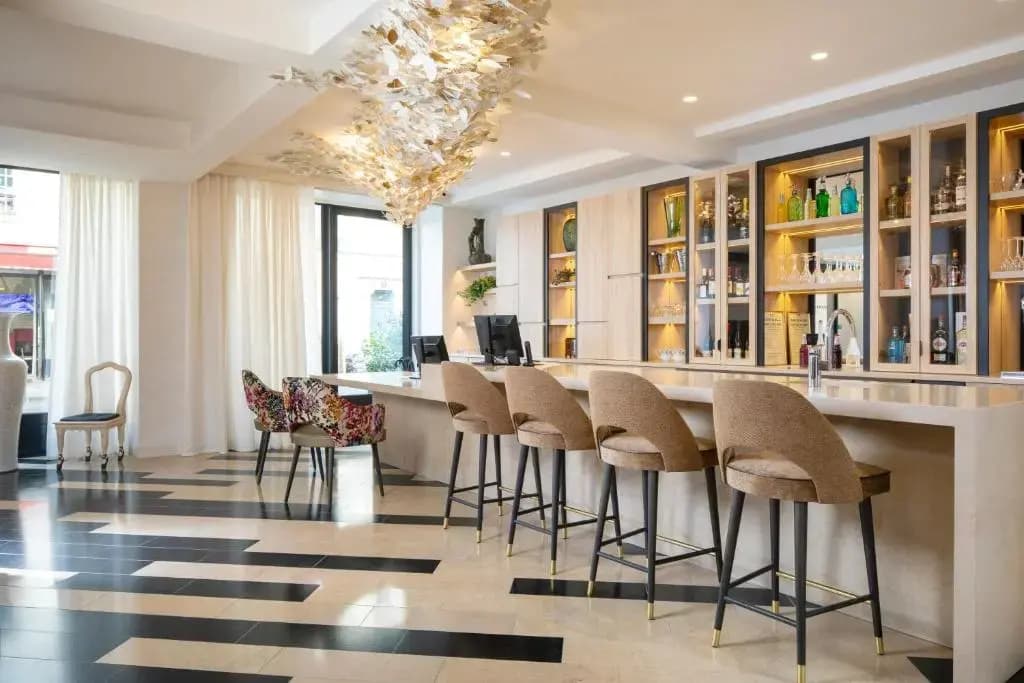 Hotel Des Champs Elysees - photo 15