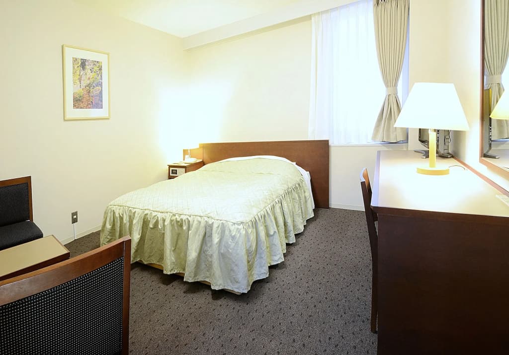 Ginza International Hotel - photo 4