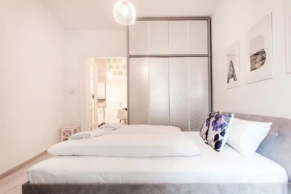 Hajos 43 Apartment - photo 2