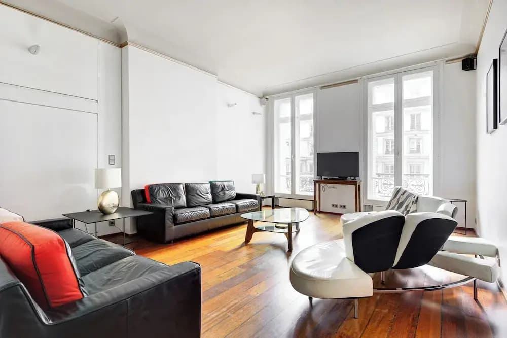 Le Marais & Place de la Republique 3BR - photo 28