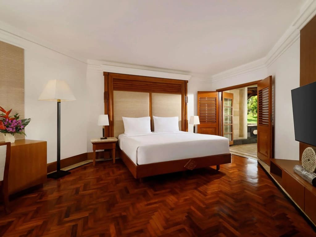 Nusa Dua Beach Hotel and Spa - photo 8