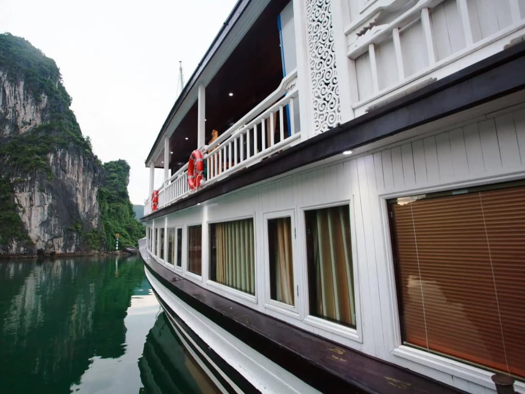 Viola Cruise Halong Bay - photo 14