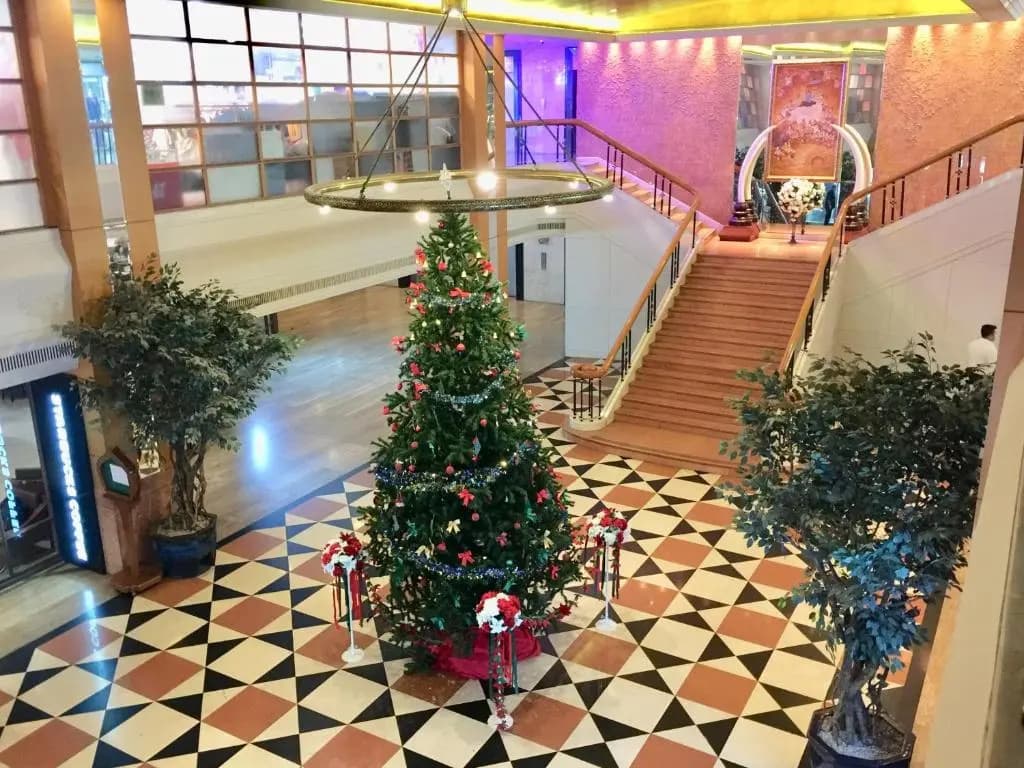 Indra Regent Hotel - photo 25